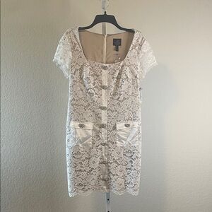 ADRIANNA PAPELL IVORY LACE DRESS WITH JEWEL ACCENTS‎ - SIZE 10. NWT